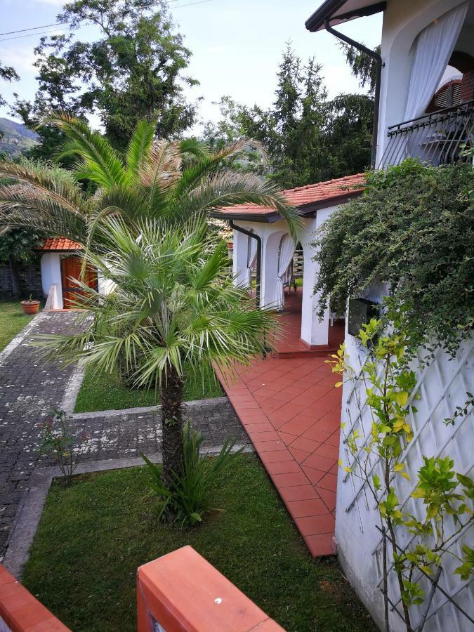 Вилла Da Adria Al Corvenale - Casa Vacanze Carrara - Экстерьер фото